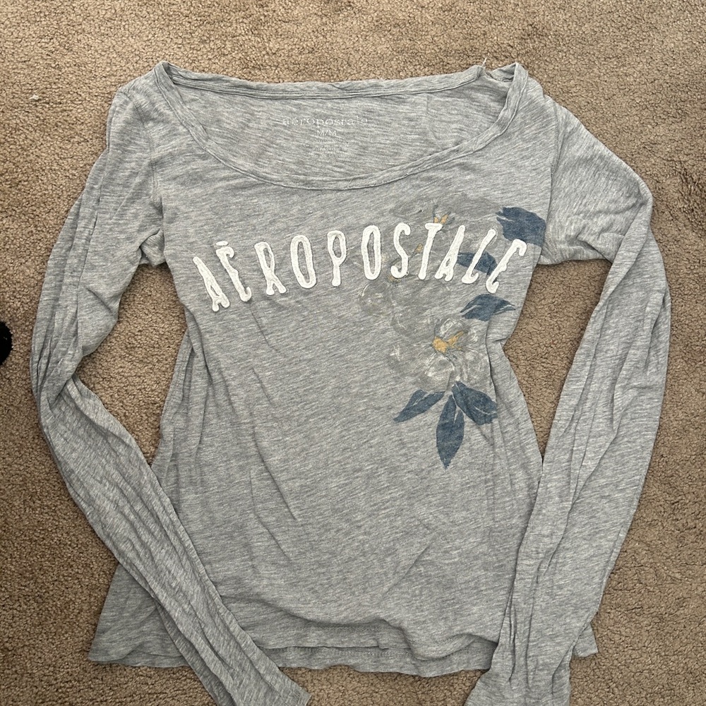 SOLD! 
Aeropostale Heather Gray Long Sleeve Tee